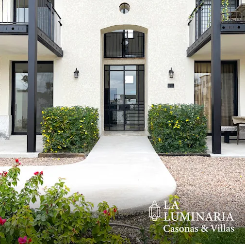 La luminaria casas y villas
