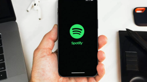 Spotify lucha contra piratería y APK