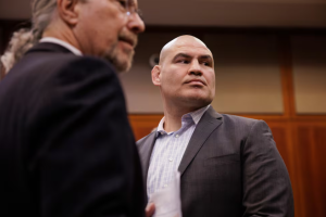 Caín Velásquez sentenciado 5 años de prisión