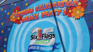 Six Flags México 25 años