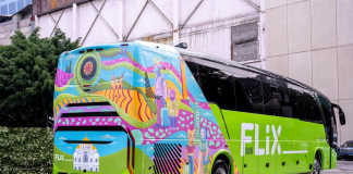 FliX, el Uber de los autobuses, inicia operaciones en México