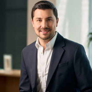 Héctor Magaña