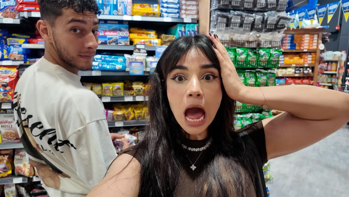 Alana Flores