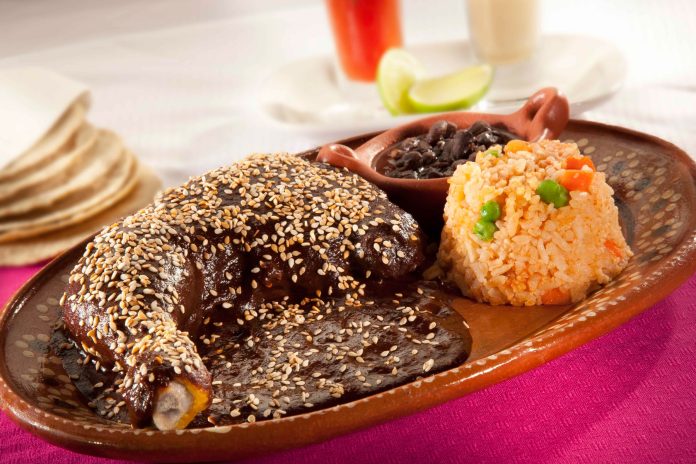 Beneficios del mole- el superalimento secreto de la gastronomía mexicana