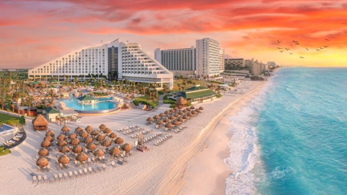 Guía completa para visitar Cancún: playas, vida nocturna y consejos esenciales