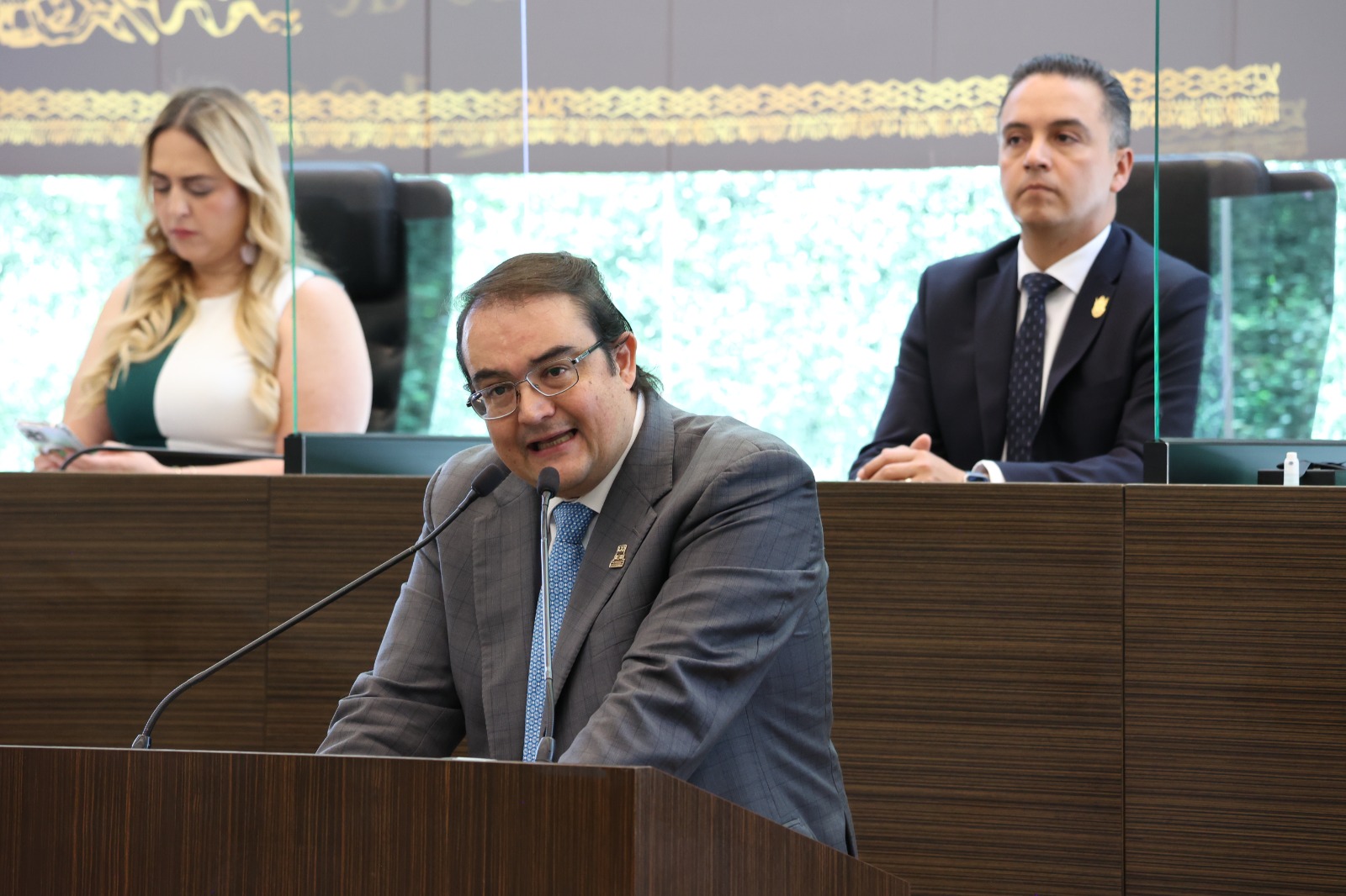 política no es huida