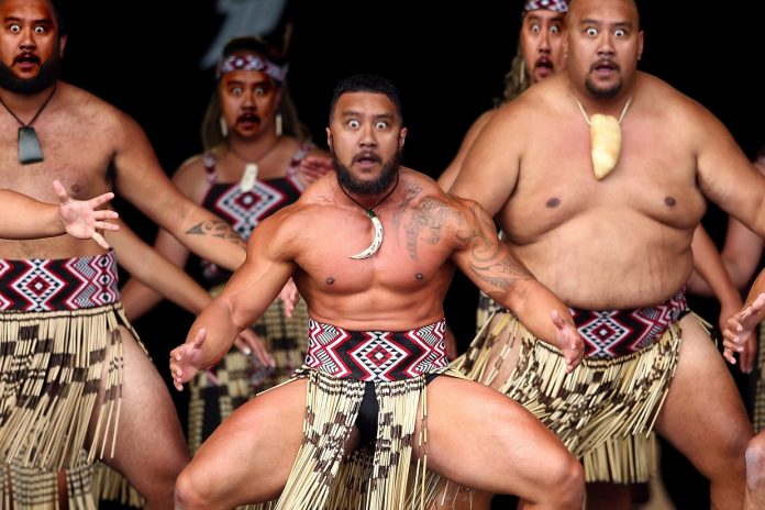 ¿Por qué los maoríes sacan la lengua? El poderoso significado detrás del Haka