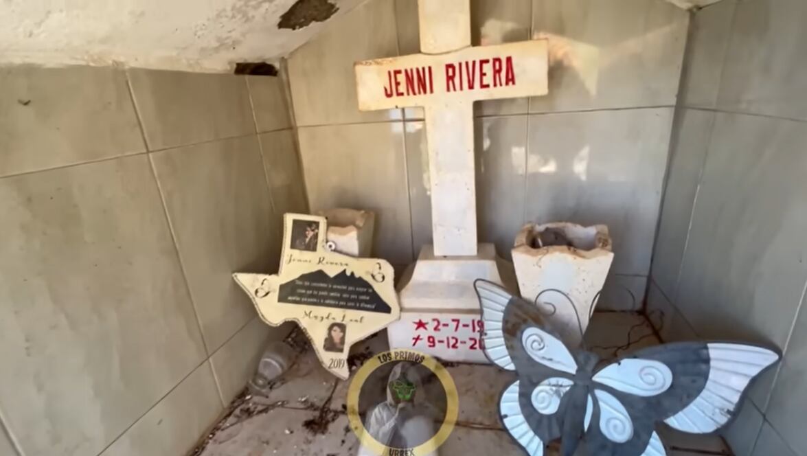 Restos del avión donde murió Jenni Rivera en la Sierra Madre Oriental, símbolo de la tragedia.