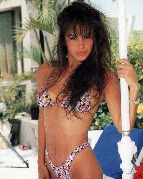 Biby Gaytán en bikini