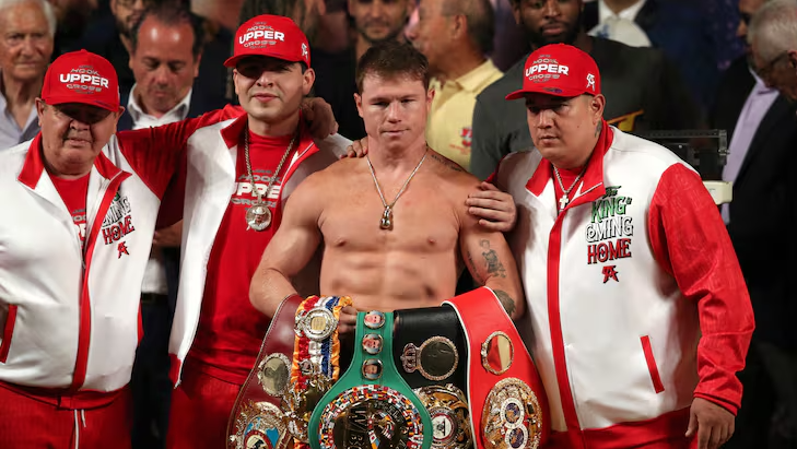 Récord de Canelo Álvarez: peleas, títulos y estadísticas