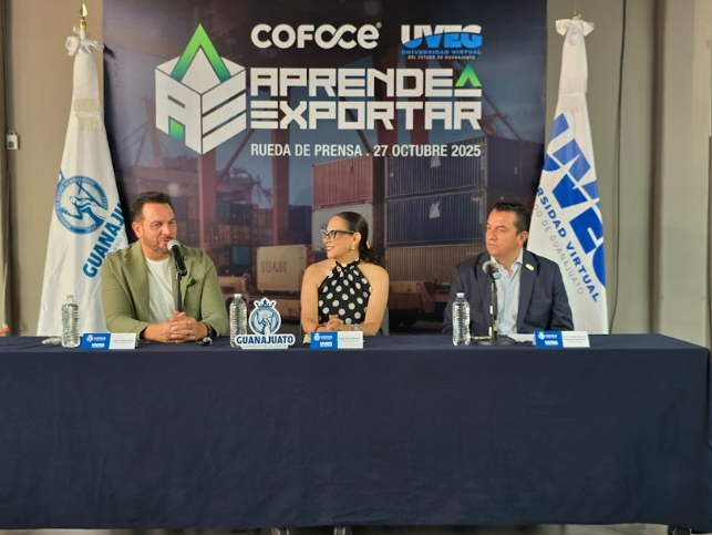 Rosa Elena Rocha, empresaria de la firma Sombreros J. Rocha V., compartió su inspiradora experiencia.