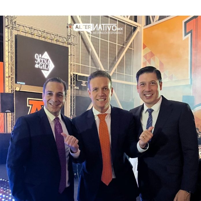 Cena de beneficencia Anáhuac