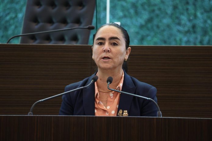 Diputada Tere Calzada S ierra G orda