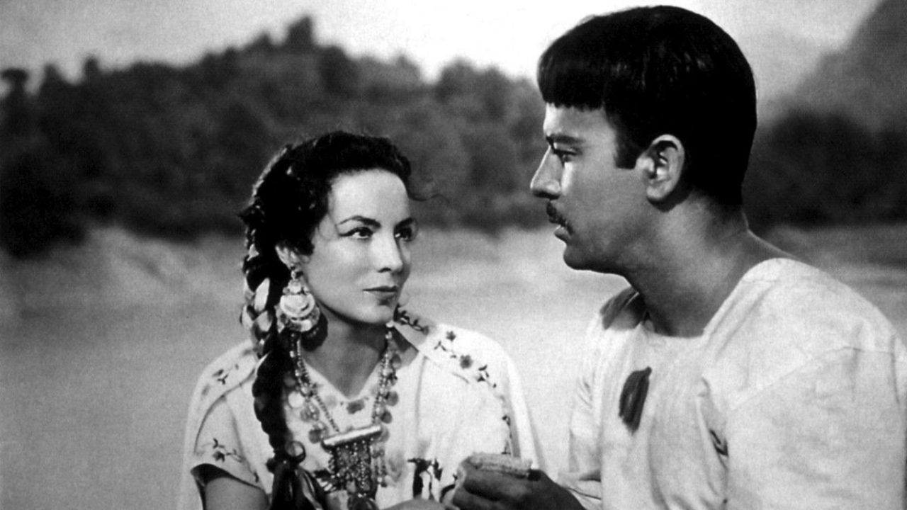 Pedro Infante y María Félix en una escena de la película 'Tizoc- Amor de indio', que marcó su relación.