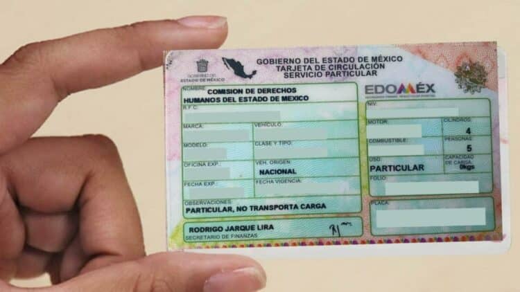 Documentos y tarjeta de circulación, requisitos esenciales para la verificación vehicular CDMX.