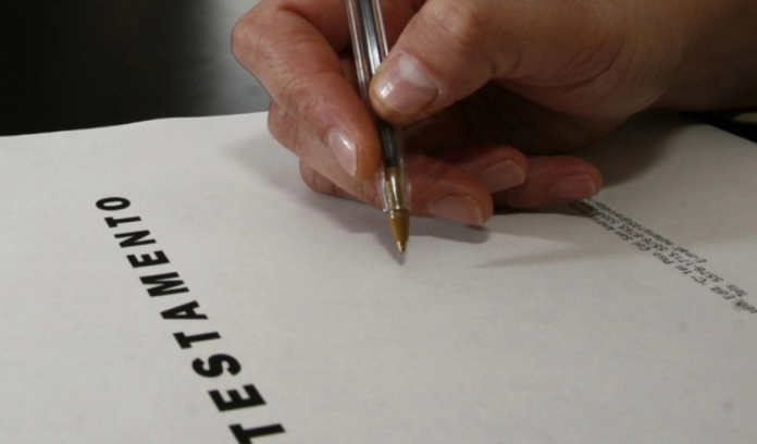 Testamento ológrafo: qué es, cómo se hace y qué validez tiene