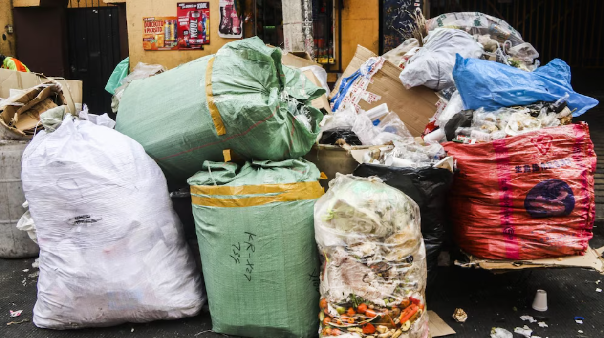 El Costo de la Infracción: Multa, Arresto o Trabajo Comunitario