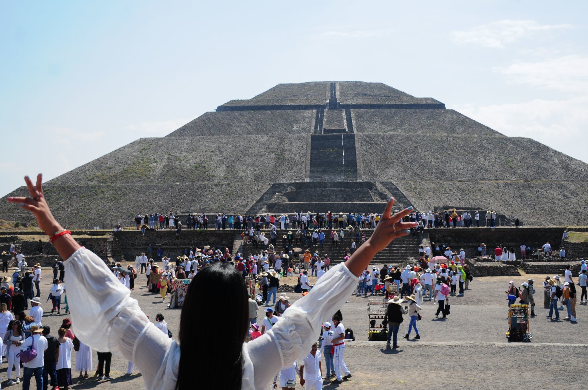 Vacacionistas Pirámides Teotihuacan (8).jpg