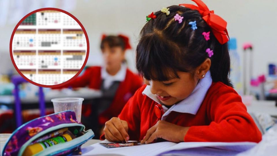 Padres de familia revisando un calendario escolar, planificando las preinscripciones SEP 2026-2027.