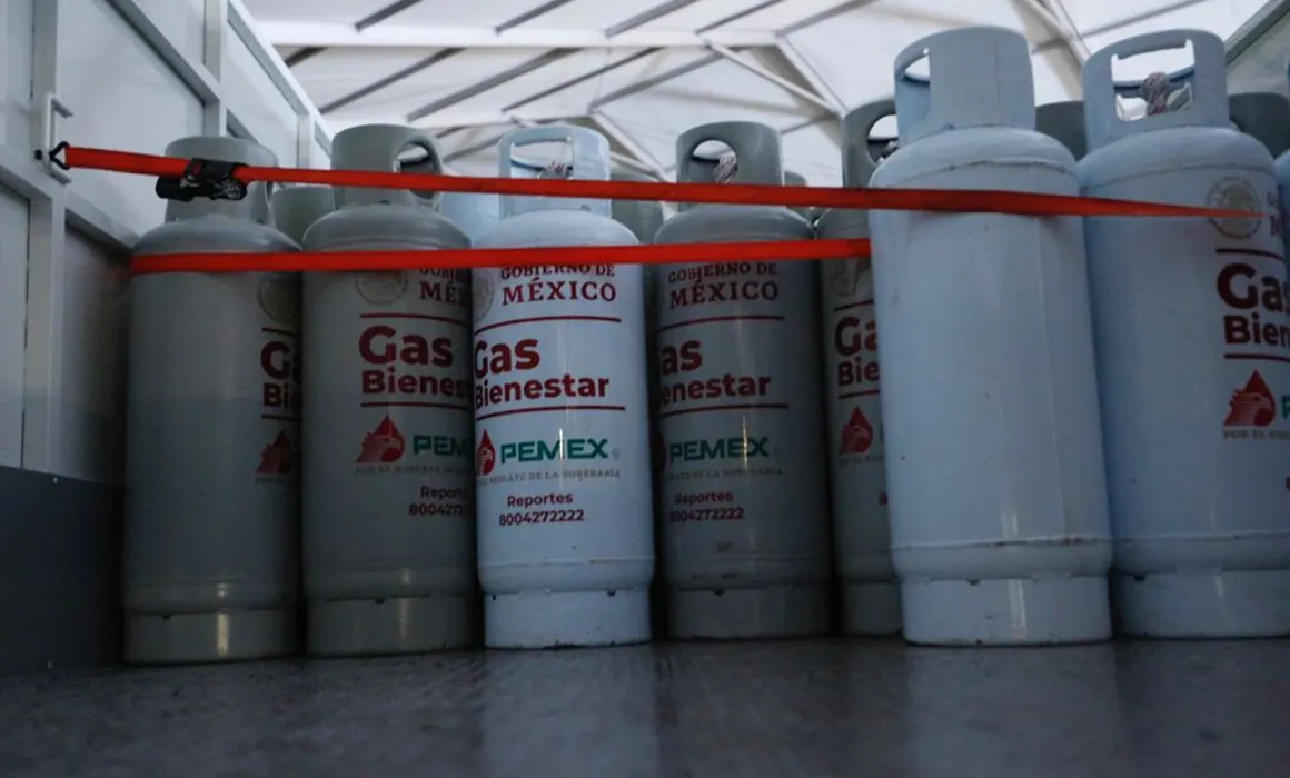 Una infografía mostrando los precios actualizados de los cilindros de 20 y 30 kg de Gas Bienestar para 2026.