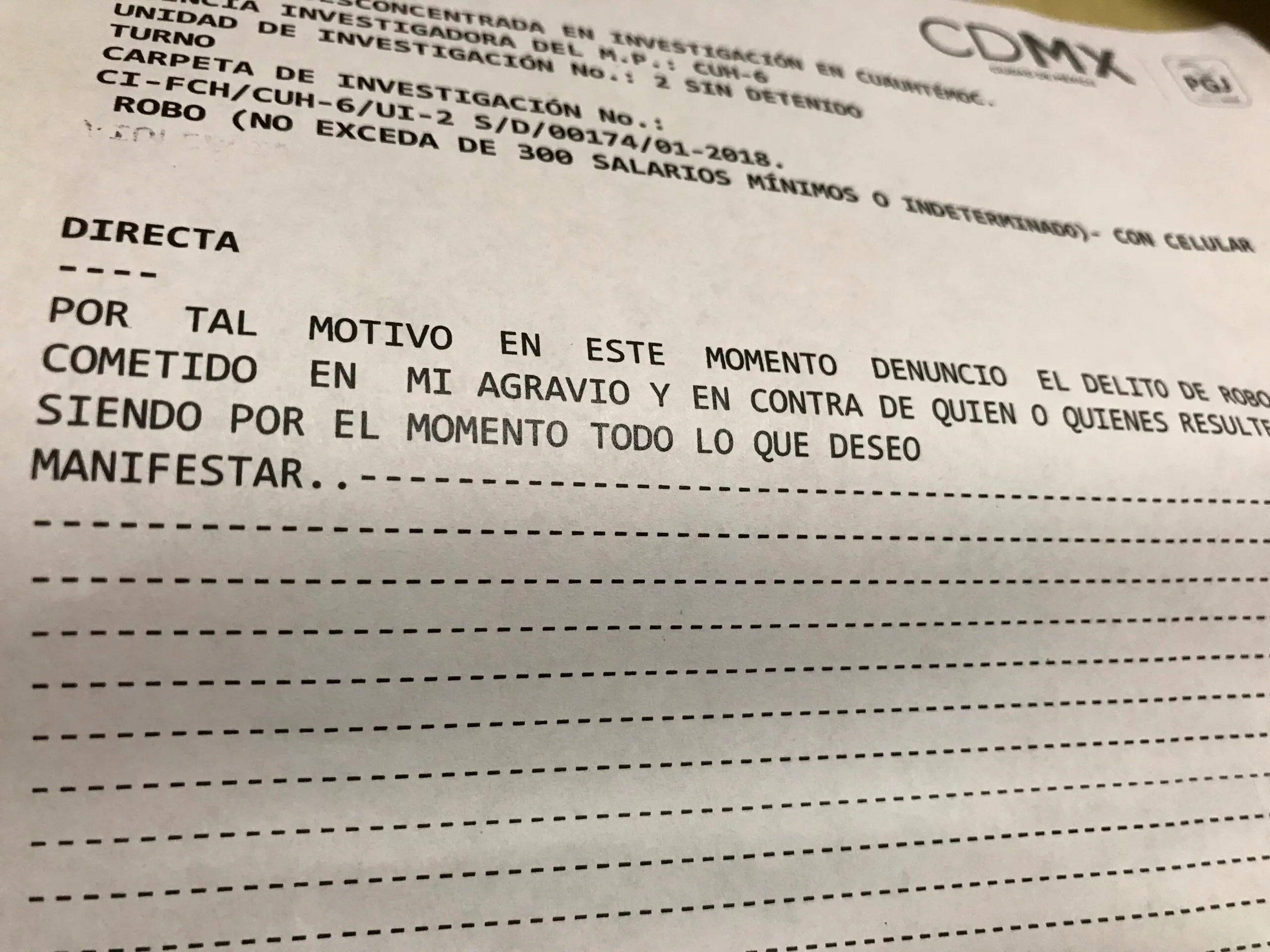 Acta de denuncia de robo de celular ante el Ministerio Público, un paso crucial después del incidente.