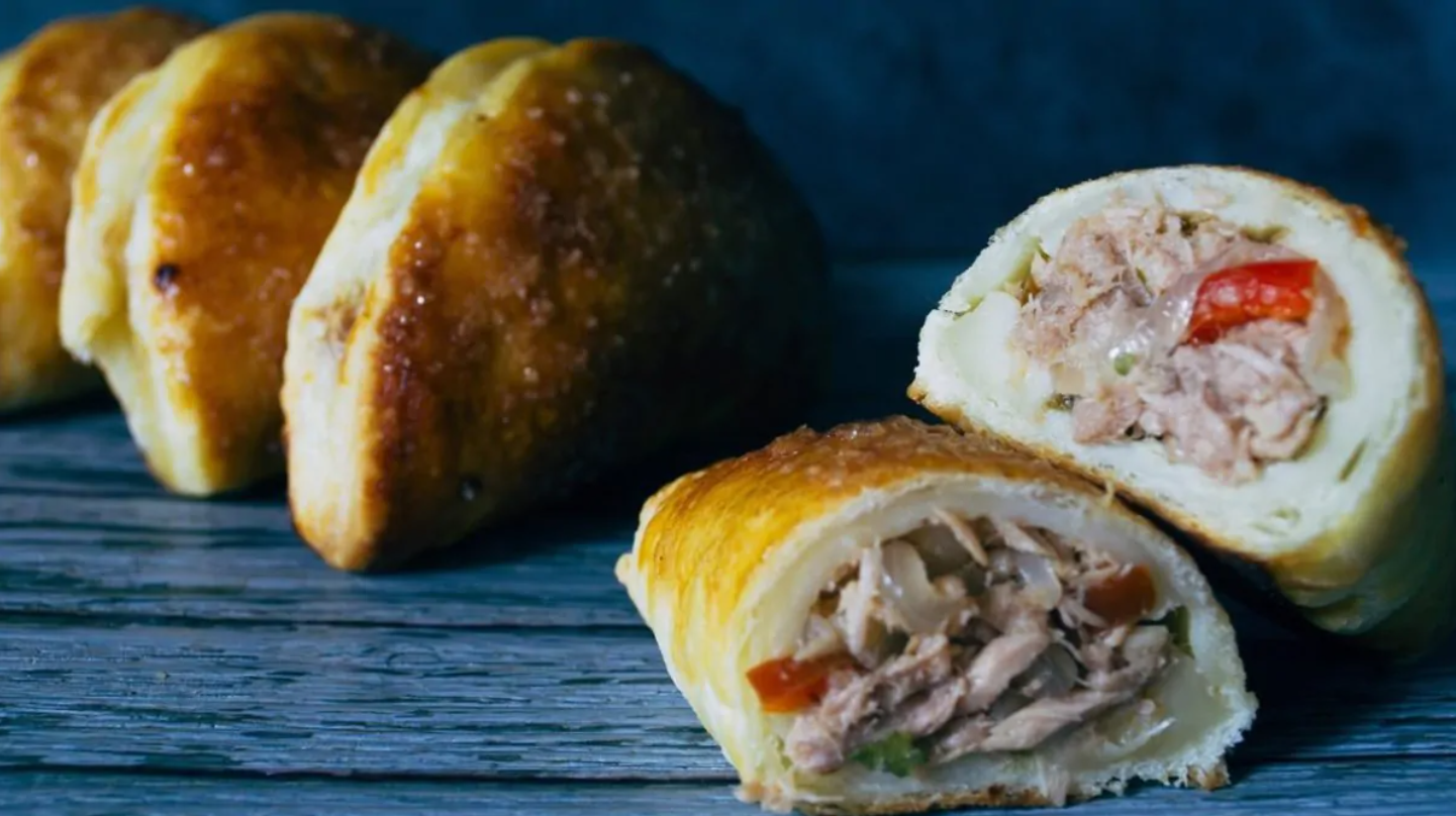 Empanadas de vigilia rellenas de atún