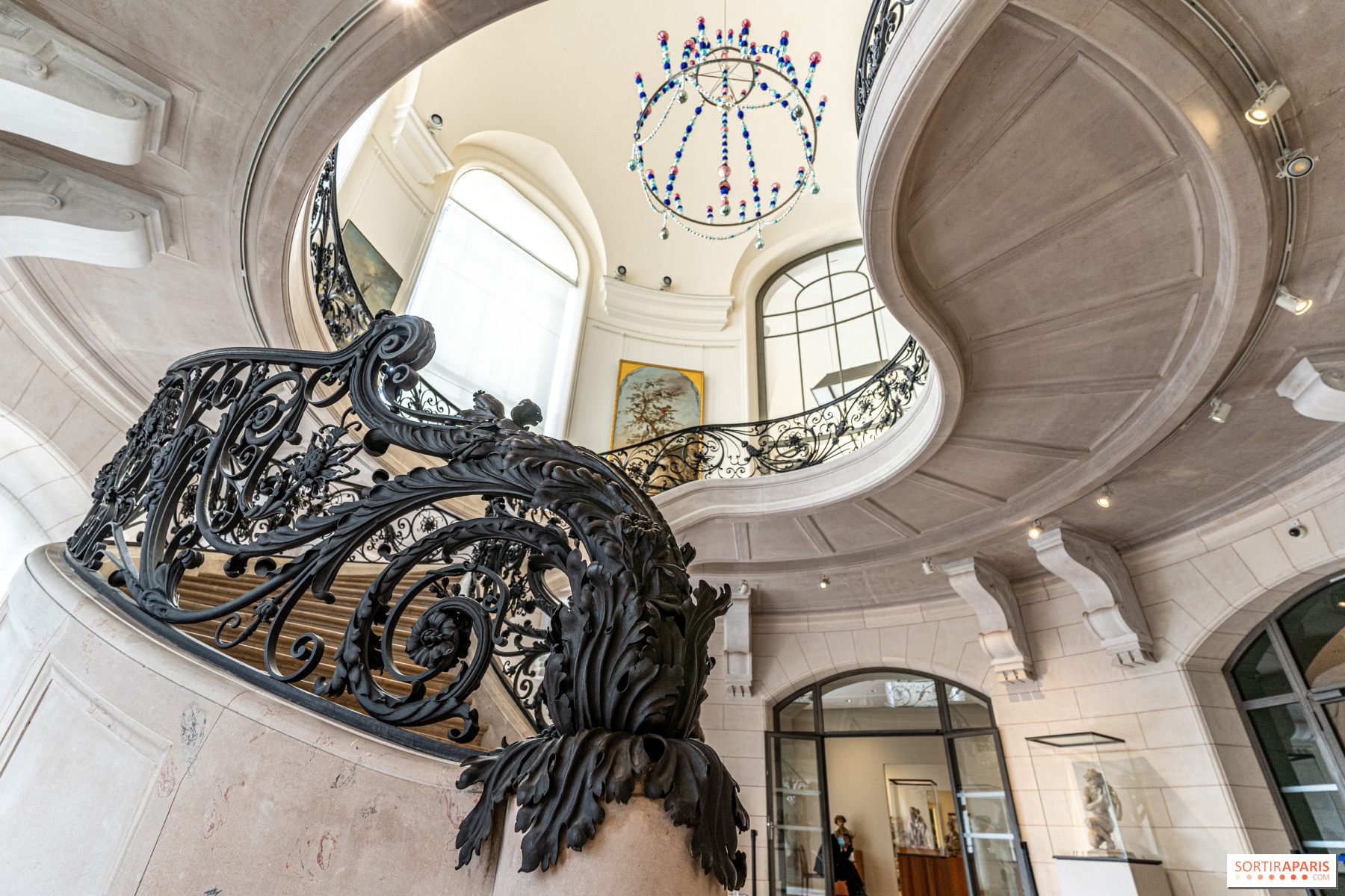 El interior del Petit Palais, uno de los museos de París con entrada gratuita a sus colecciones permanentes durante todo el año.