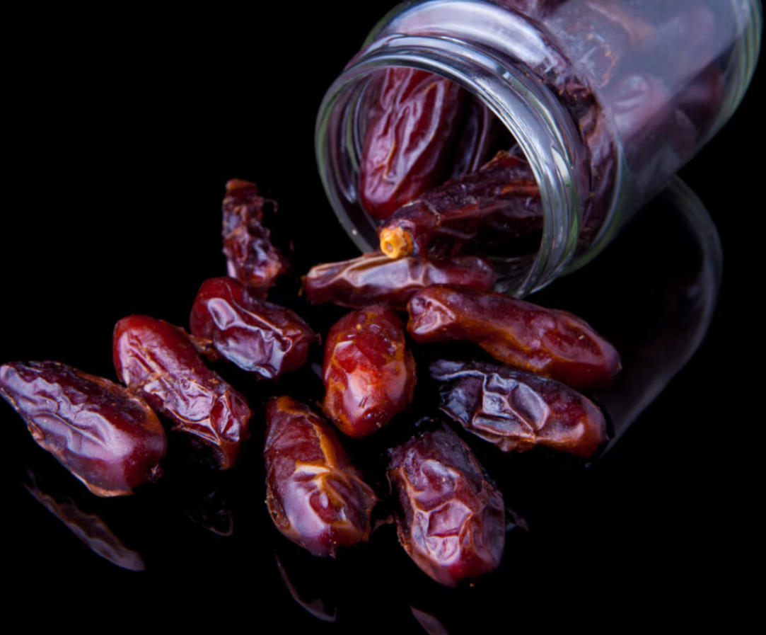 Cambios Principales que Podrías Notar en tu Cuerpo si Comes Dátiles