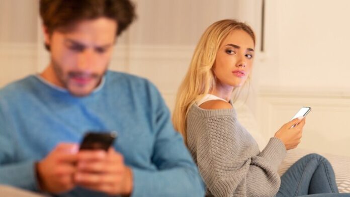 Señales psicológicas para saber si tu esposo te engaña con otra