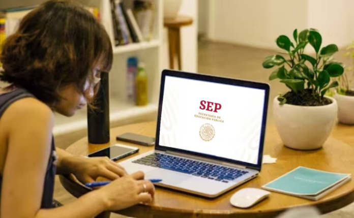 ¿Cuáles son y cómo hacer los trámites que la SEP ha digitalizado para profesionistas?