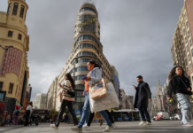 Cuántos mexicanos se mudaron a España en los últimos 3 años: la nueva migración España como plataforma de lanzamiento hacia América Latina