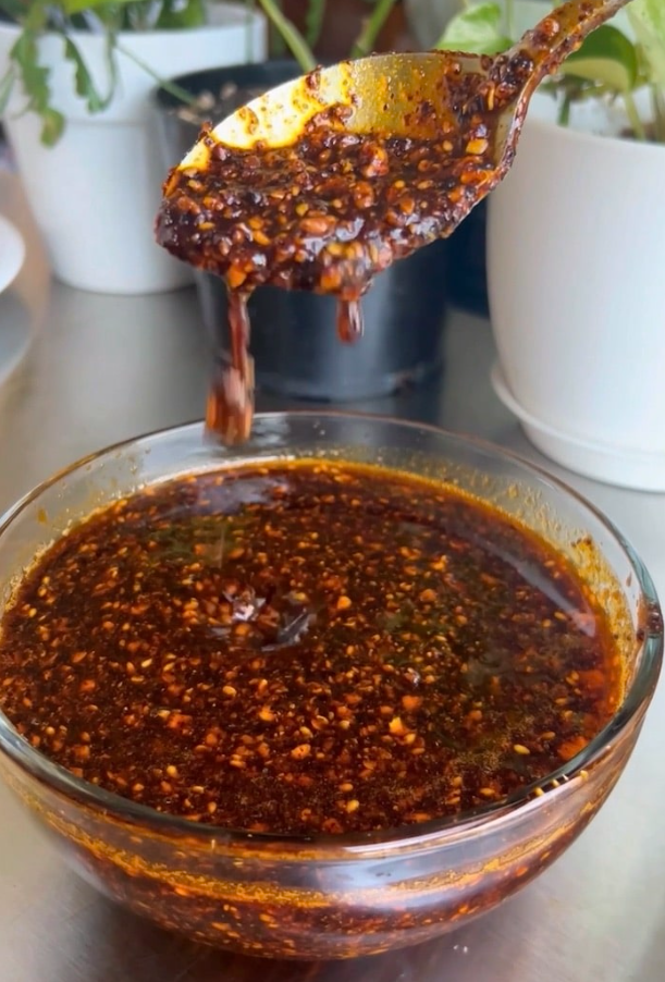 ¿Qué es la Salsa Macha y Por Qué es Tan Especial?