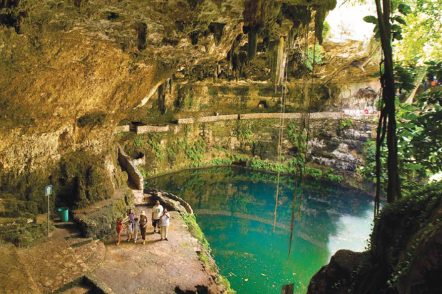 Cenote Zací: el oasis en el centro de la ciudad