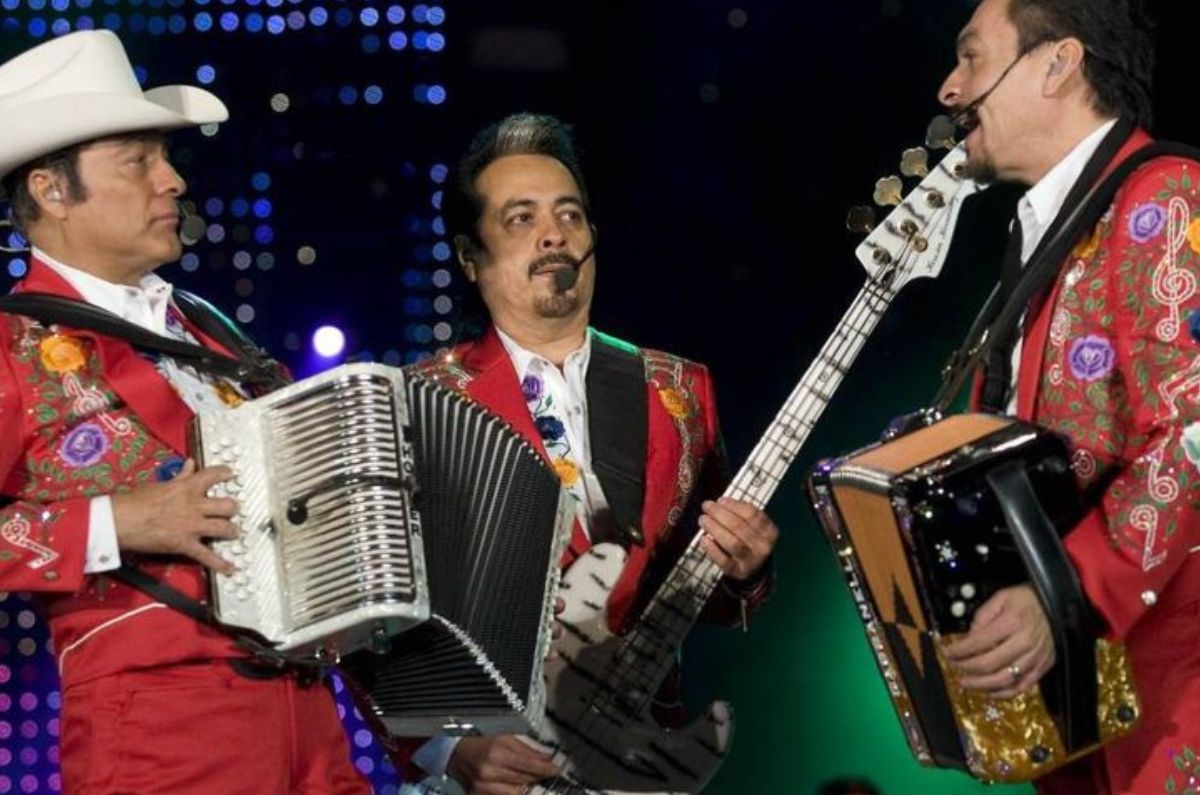 La música regional mexicana y los corridos siguen siendo el vehículo para narrar historias que no aparecen en los noticieros.