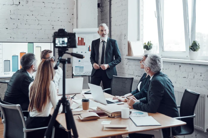 Las marcas que dominan el video corporativo no improvisan- trabajan con una productora audiovisual creativa