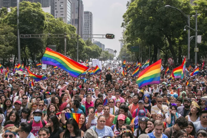 Marcha del Orgullo CDMX 2026- ruta oficial, horarios, contingentes y artistas invitados