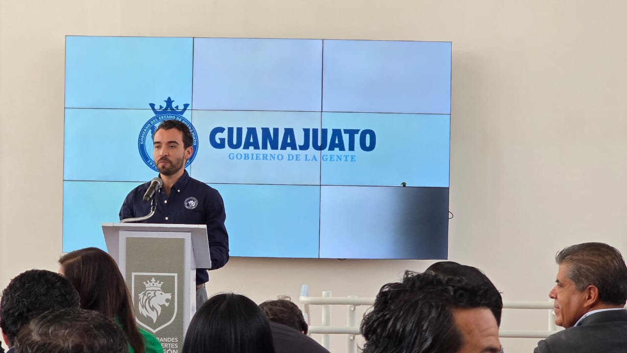 Manuel Segovia de Herrajes finos de León