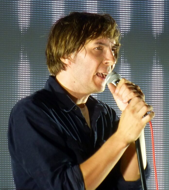 Phoenix, banda francesa de indie rock, en presentación reciente