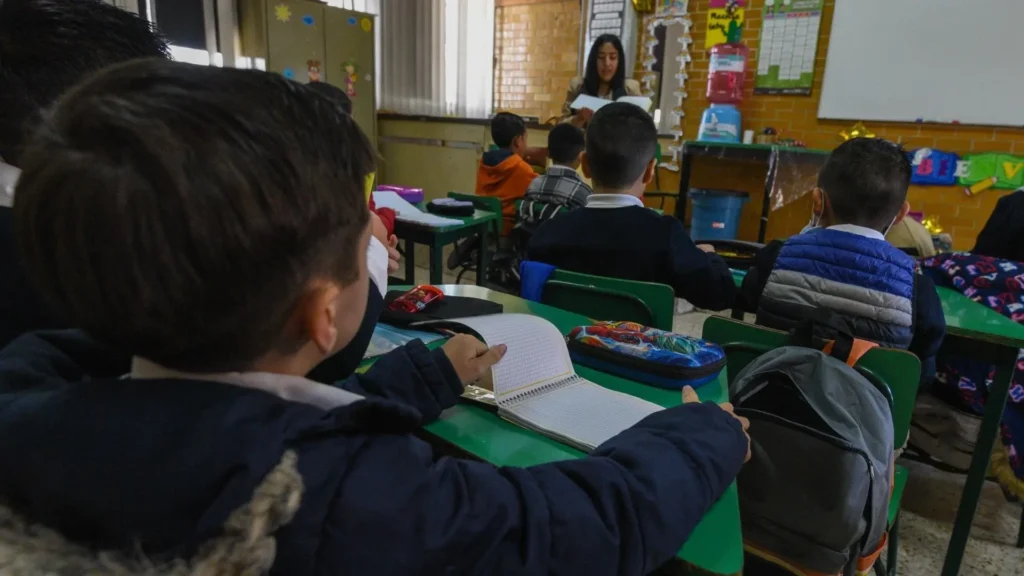 Ciclo escolar concluirá el 15 de julio