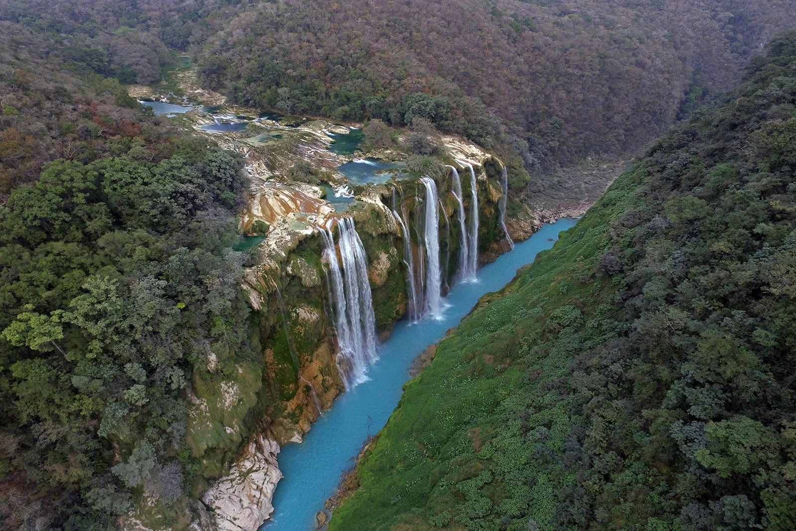 ¿Qué es la Cascada de Tamul y Cómo se Forma?