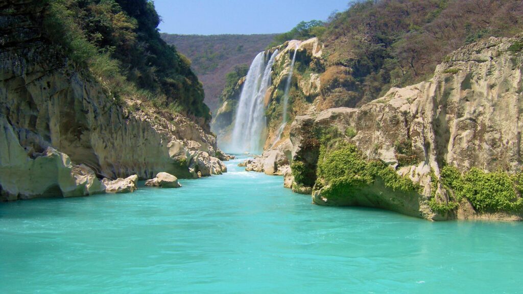 Guía completa para visitar la cascada de Tamul en San Luis Potosí: Ruta, presupuesto y más