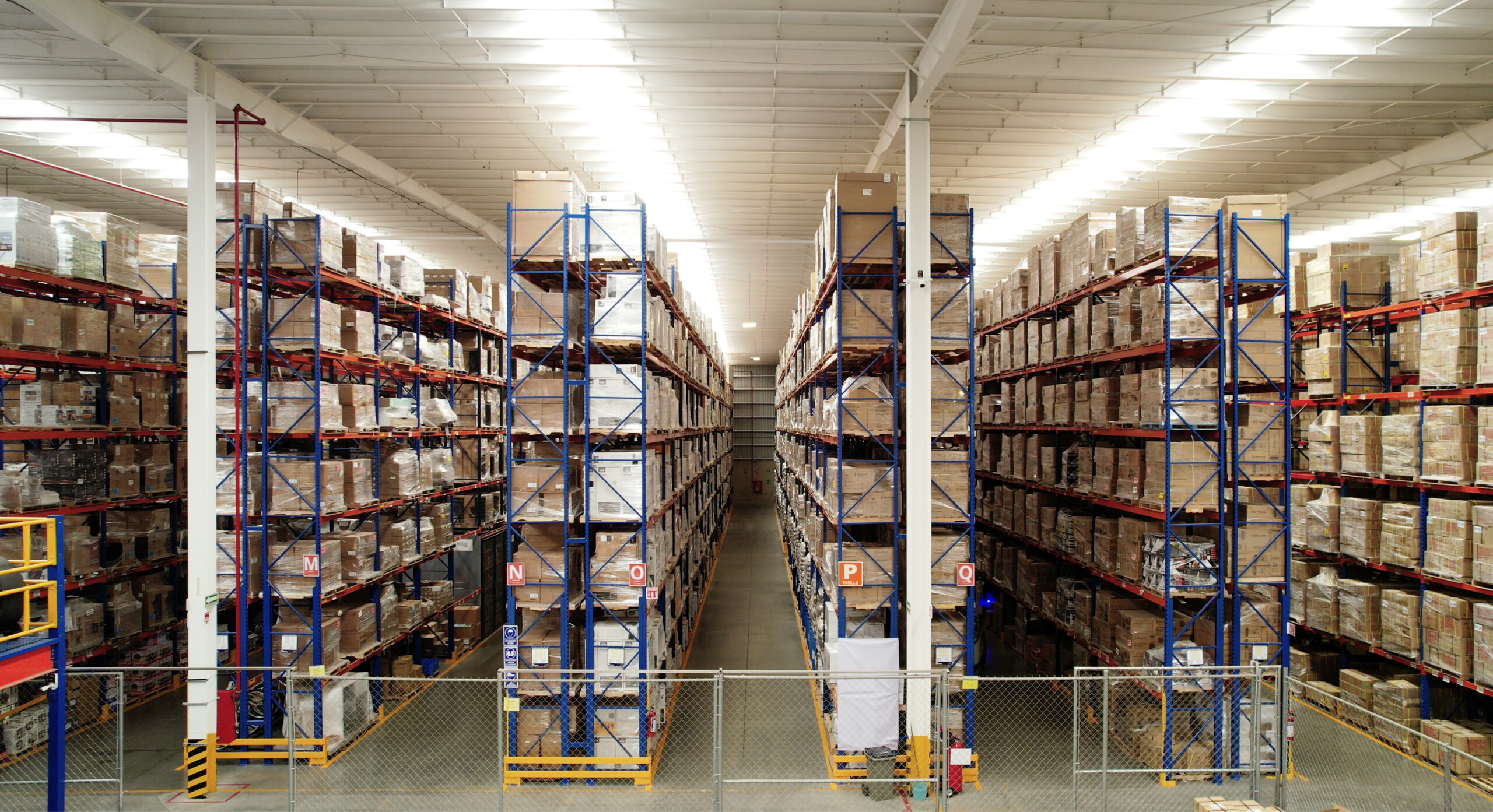 El boom logístico del e-commerce mexicano obliga a electrificar las bodegas urbanas