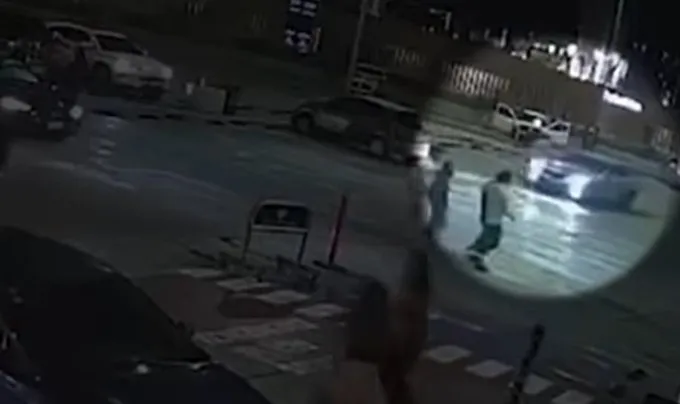 Automovilista que embistió a peatón en Plaza Antea sigue libre