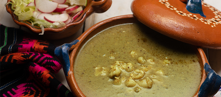 Qué hace único al pozole verde de Guerrero