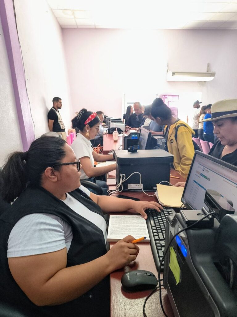 AMEQ llama a estudiantes y personal al servicio de la comunidad a refrendar Tarifa Unidos