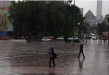 Chubasco: Por qué es tendencia en México hoy Calles inundadas y tráfico paralizado en la Ciudad de México por un chubasco intenso, 2026.