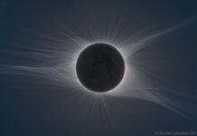Eclipse solar del 12 de agosto de 2026: qué es, por qué buscan tanto y datos clave 2026 Corona solar brillante durante el eclipse solar total de 2026 en un cielo completamente oscuro